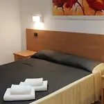 Friendship Place 3*