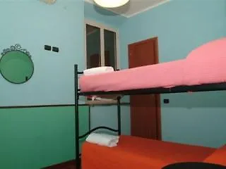 게스트하우스 프렌드십 플레이스 로마